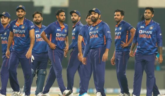 आज के मैच में पाकिस्तान के खिलाफ भारतीय टीम में बहुत बड़ा बदलाव?